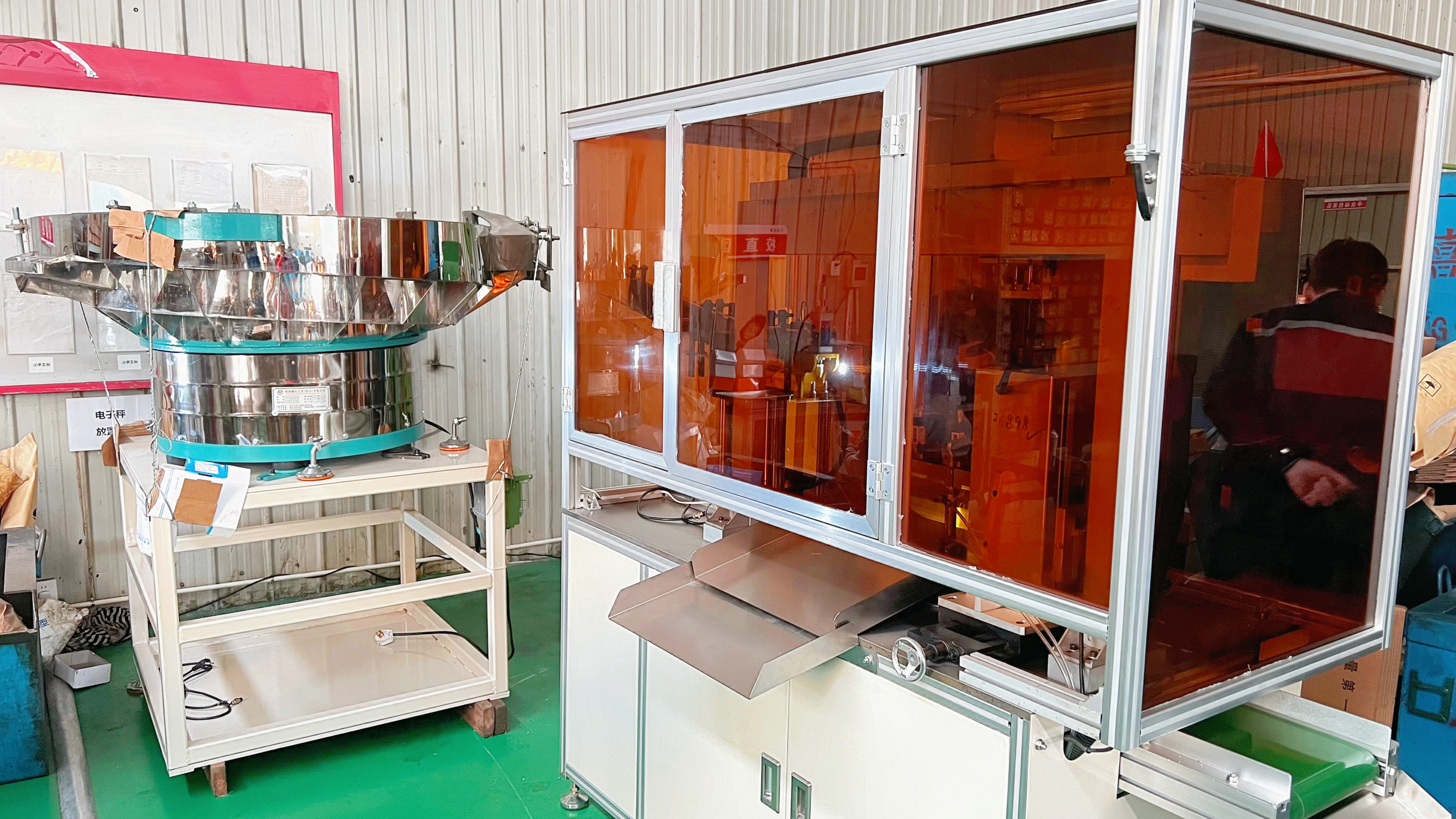 Zvyšte kvalitu a efektivitu pomocí optického třídění: Jinsixi dosahuje nových výšin v přesné výrobě.